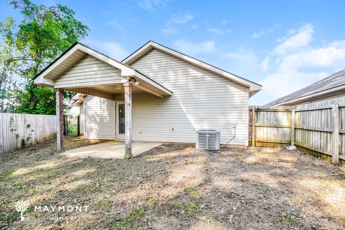 Building Photo - 16388 Pottery Ln
