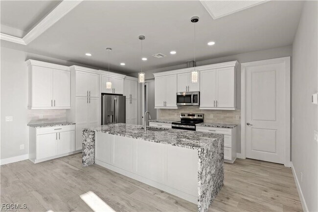 Building Photo - 3311 Surfside Blvd