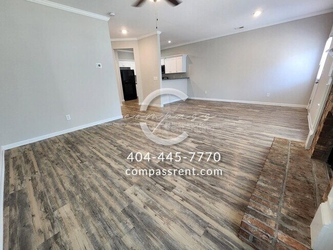 Building Photo - 206 Lyndon Wy NW