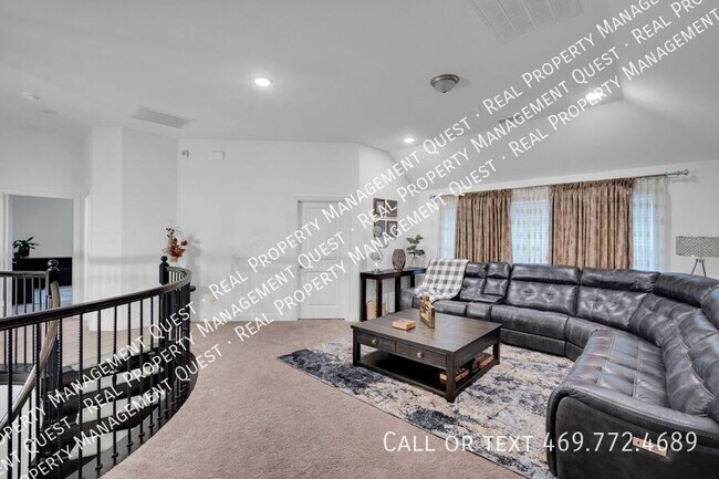 Building Photo - 1767 Shumard St