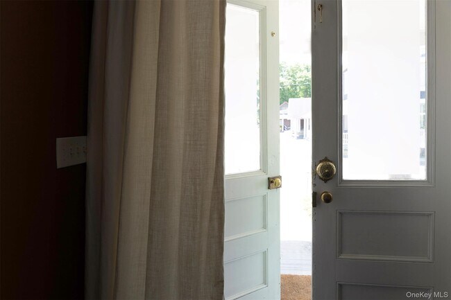 Building Photo - 17 Washington Ave