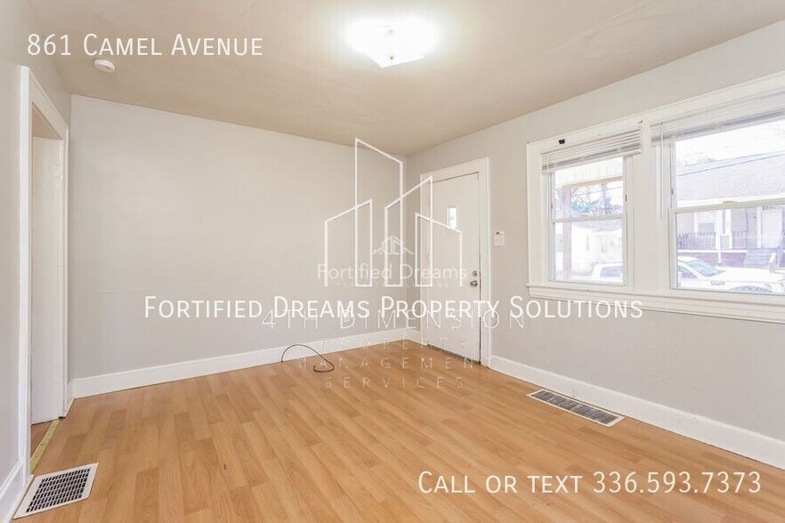 Building Photo - 861 Camel Ave