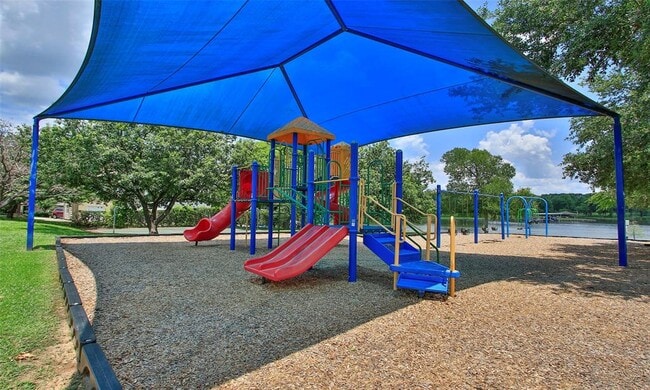 Building Photo - 6867 Stillwater Dr
