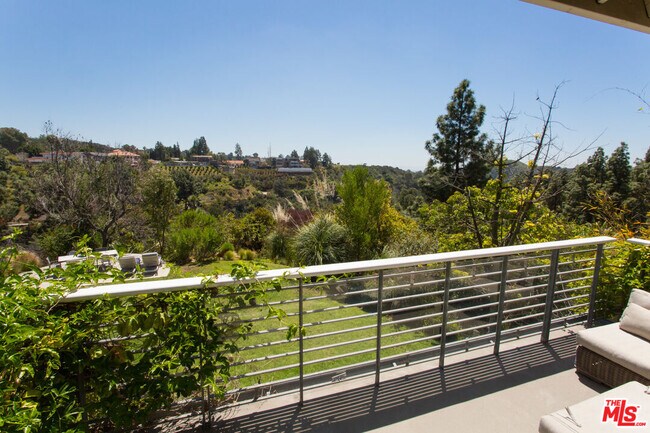 Building Photo - 3220 Tahoe Pl