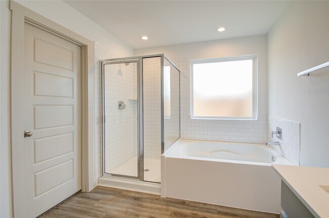 Building Photo - 7911 Murciana Dr