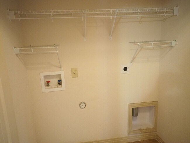 Building Photo - 13604 Caldwell Dr