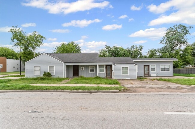 Primary Photo - 3216 Avenue I Ave