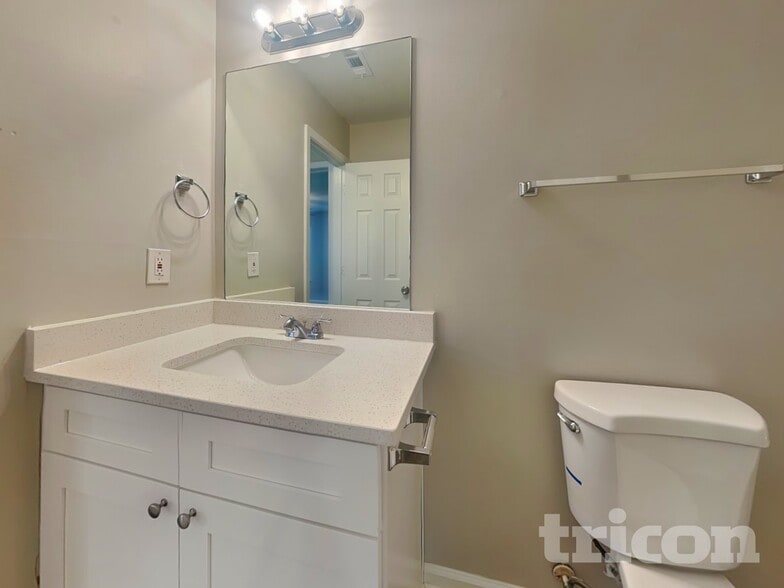 Building Photo - 11569 Registry Blvd