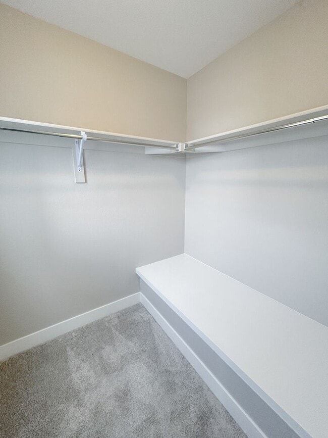 Building Photo - Brookfield Home Available in North Central...