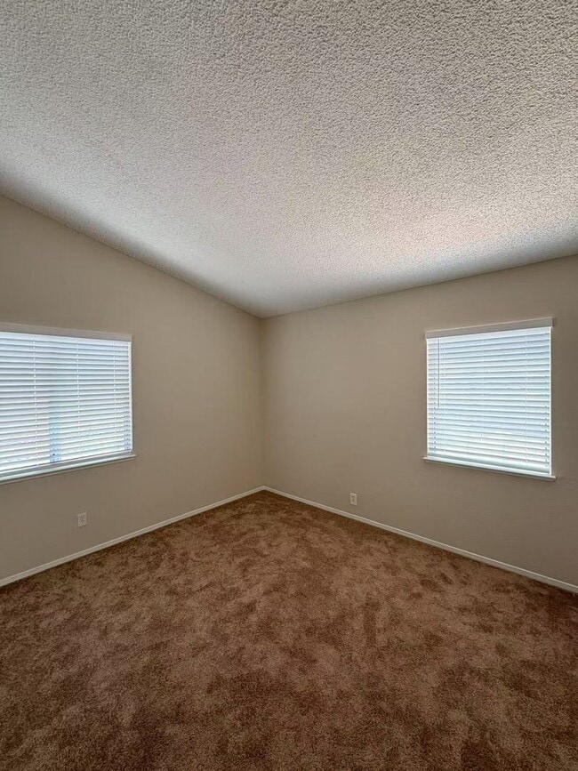 Building Photo - 9828 Dardanelle Ct
