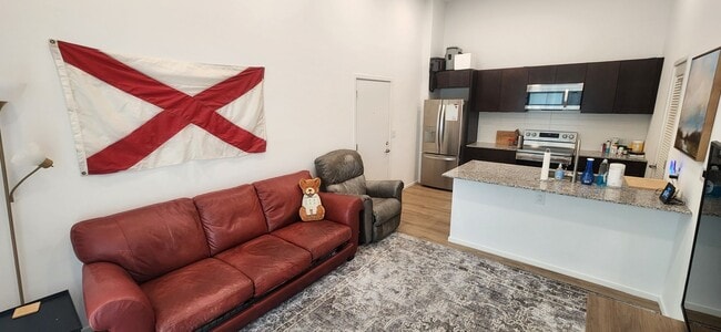 Building Photo - Cozy 2 Bed/1 Bath House, Park Like Setting, Pet Friendly, Fenced Yard