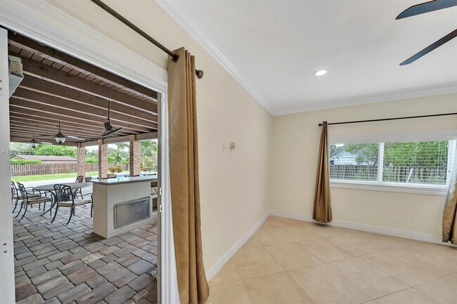 Building Photo - 4920 SW 170th Ave