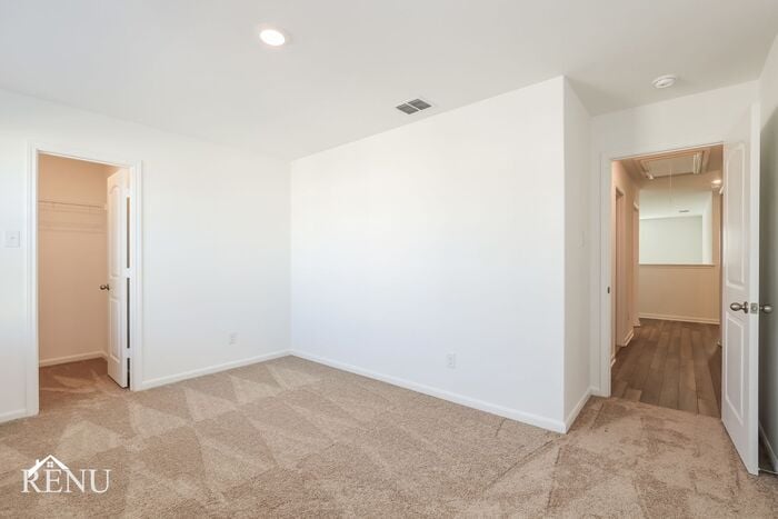 Building Photo - 2946 Jackson Smt