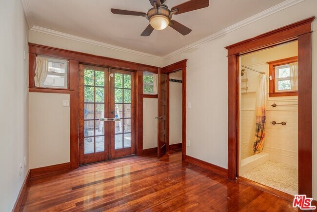 Building Photo - 4253 Fountain Ave