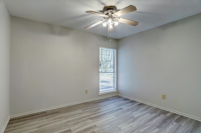 Building Photo - 74 Maple Branch St