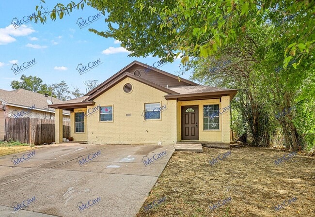 Building Photo - 3108 Lincoln Ave