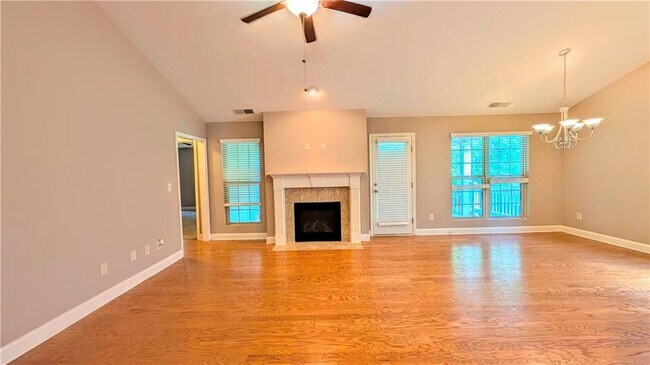 Building Photo - 4780 Lost Creek Dr