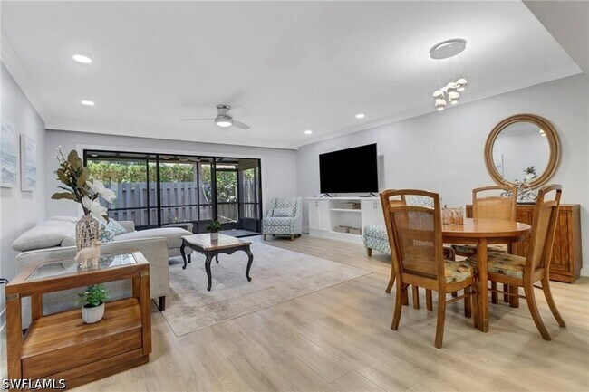 Building Photo - 790 Meadowland Dr