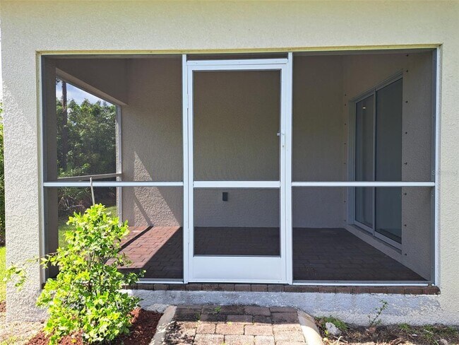 Building Photo - 138 Jade St