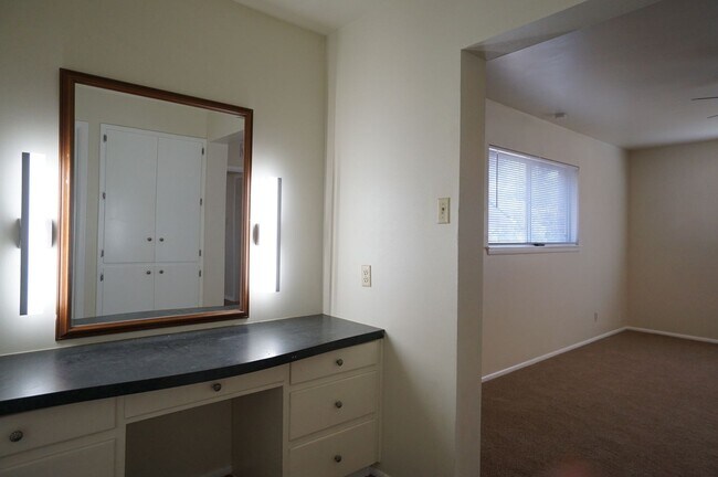Building Photo - 11615 Sandman Dr