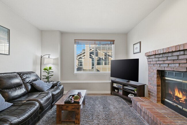 Building Photo - 4760 S Wadsworth Blvd