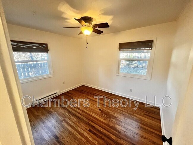 Building Photo - 1252 NW Milwaukee Ave