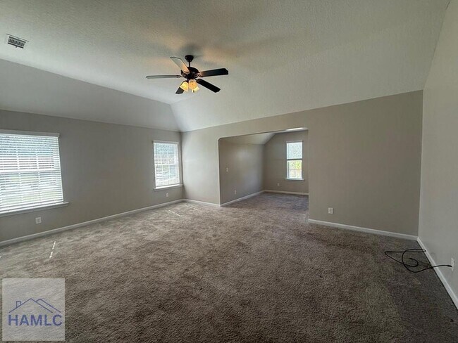 Building Photo - 50 Huntington Dr