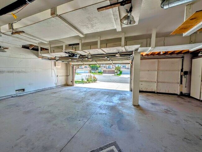 Building Photo - 7754 Fox Tail Ct