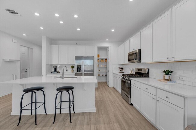 Building Photo - 20704 John Gill Dr