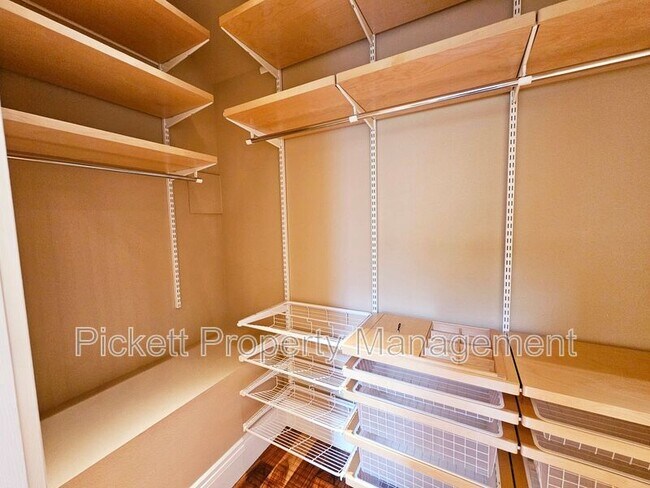 Building Photo - 27201 WA-3