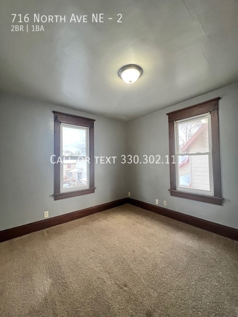 Building Photo - Two bedroom upper level apartment in Massi...