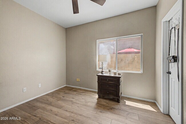 Building Photo - 4518 E Rowel Rd