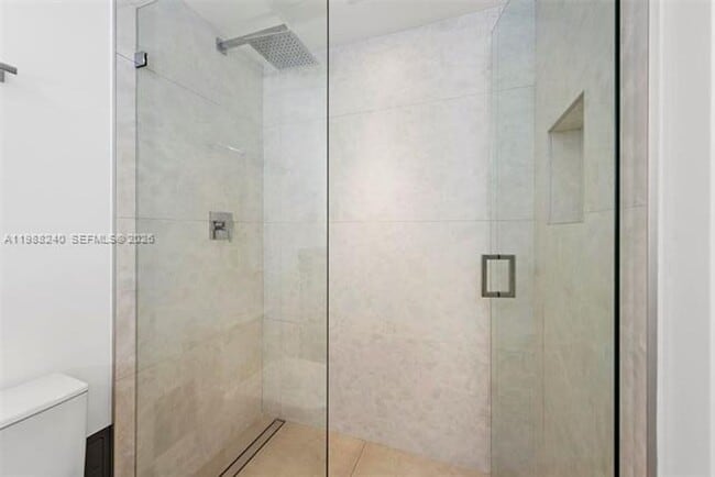 Building Photo - 2301 Collins Ave