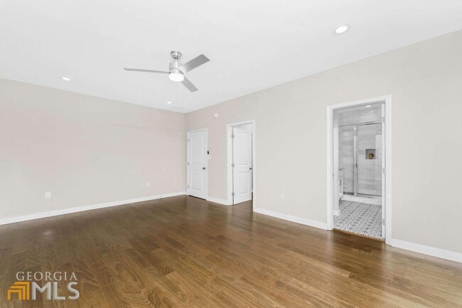 Building Photo - 1536 Montreat Ave SW