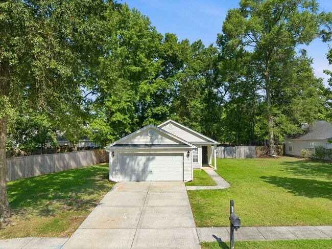 Building Photo - Comfortable 3BR Ranch with 2-Car Garage in Northwoods Pointe