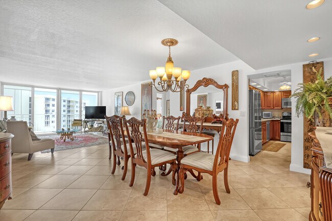 Building Photo - 3546 S Ocean Blvd