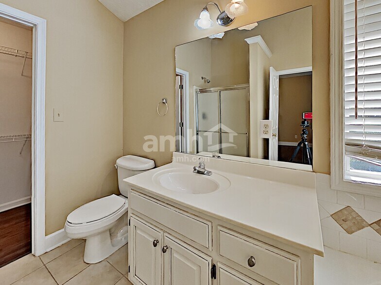 Building Photo - 1222 Joe Brogdon Ln