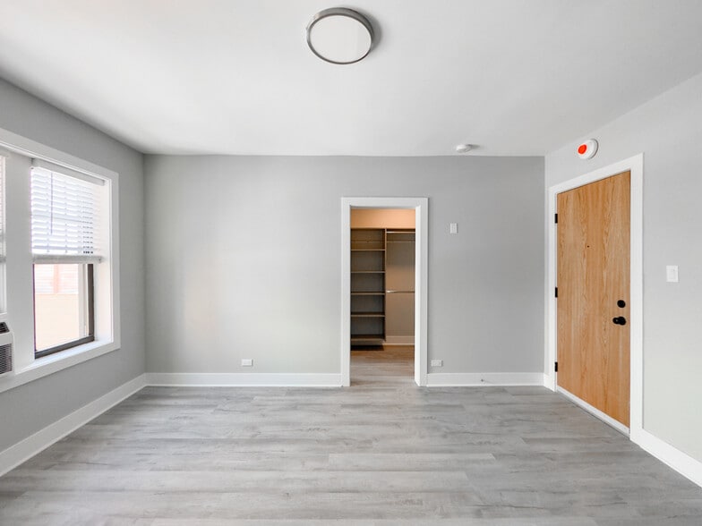 Building Photo - 376 Hazel Ave