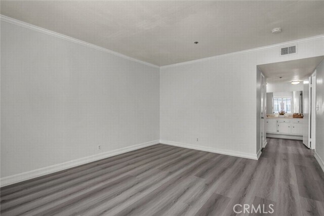 Building Photo - 230 S Catalina Ave
