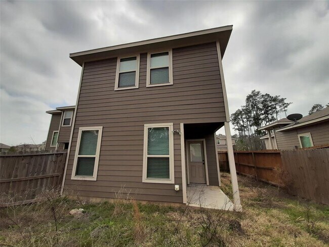 Building Photo - 118 Wickersham St