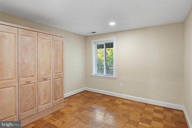 Building Photo - 10053 Windstream Dr