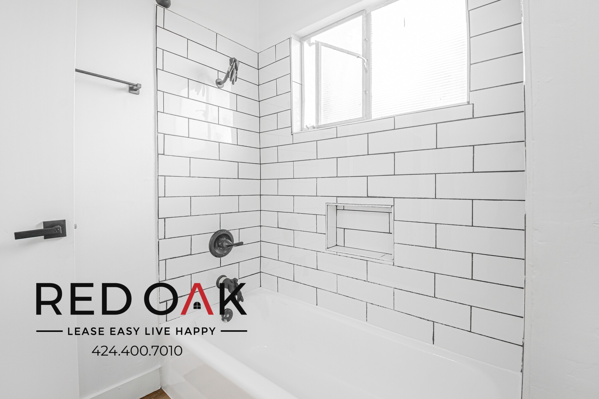 Building Photo - 153 S Ave 57