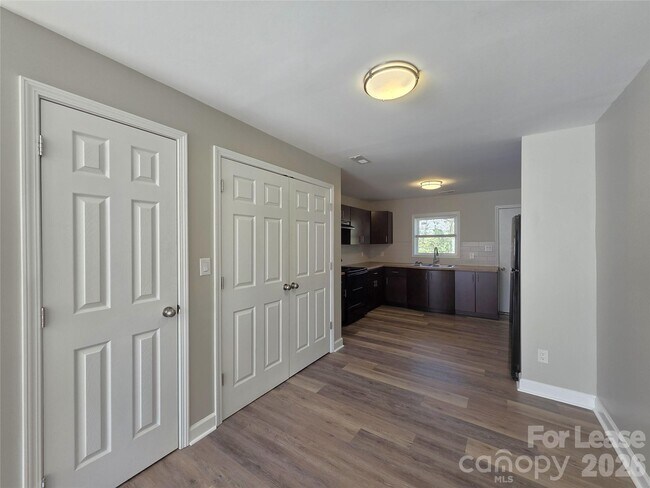 Building Photo - 1320 Ware Ave