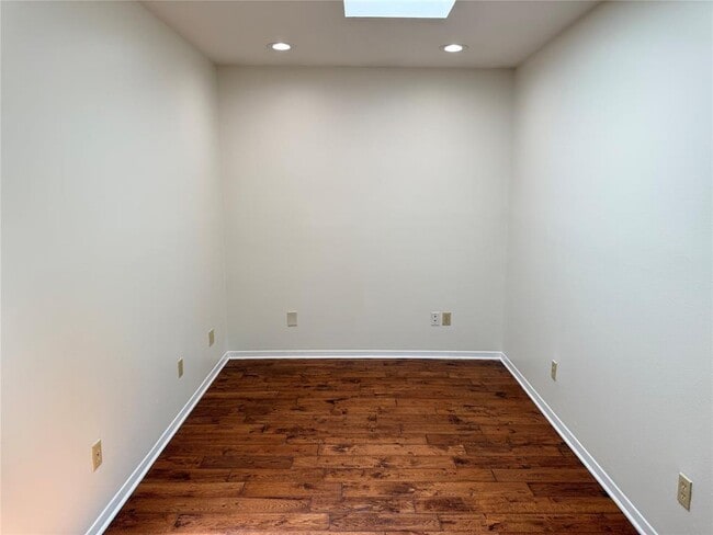 Building Photo - 9106 Rockcrest Cir