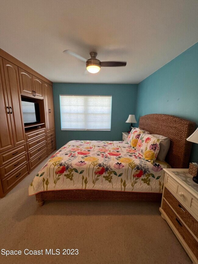 Building Photo - 969 Sonesta Ave NE