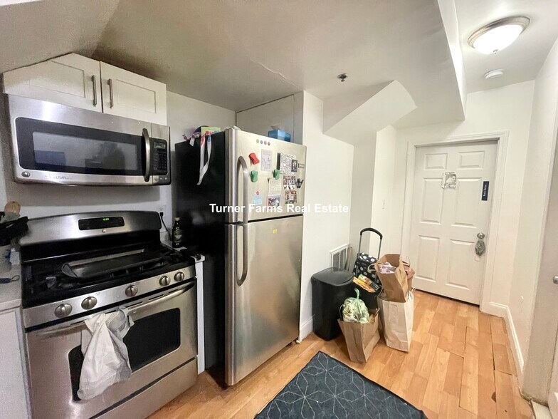 Building Photo - 243 Northampton St