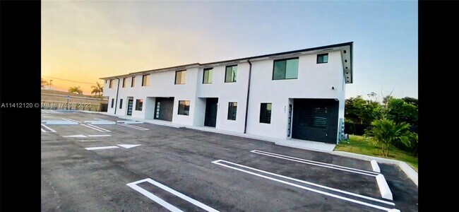 Building Photo - 2607 NW 166th St