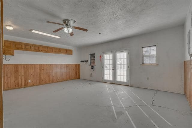 Building Photo - 3273 Lackland Rd