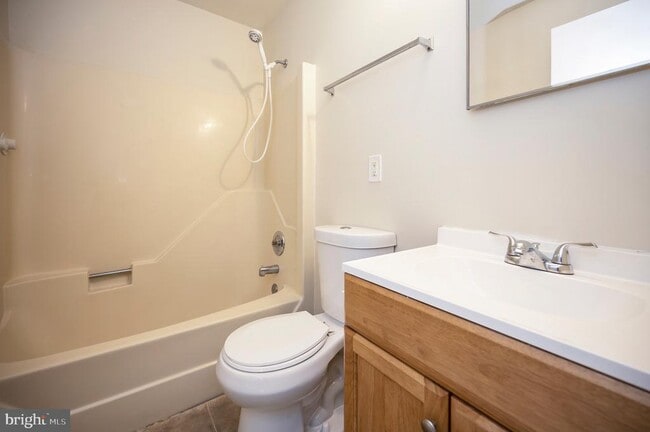 Building Photo - 2111 Mills Dr