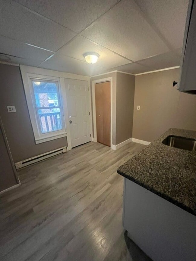 Building Photo - 208 W Patterson St